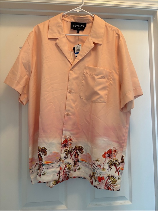 Royalty Other - NWT Royalty Hawaiian Vacation Vibes Short Sleeve Button Down Shirt Size XL